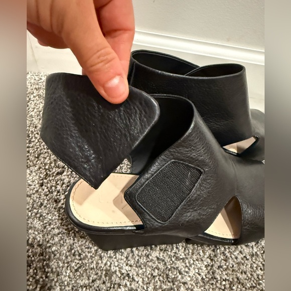 Naya Seeker black leather wedge sandal high heels, size 7.5 - Picture 11 of 13